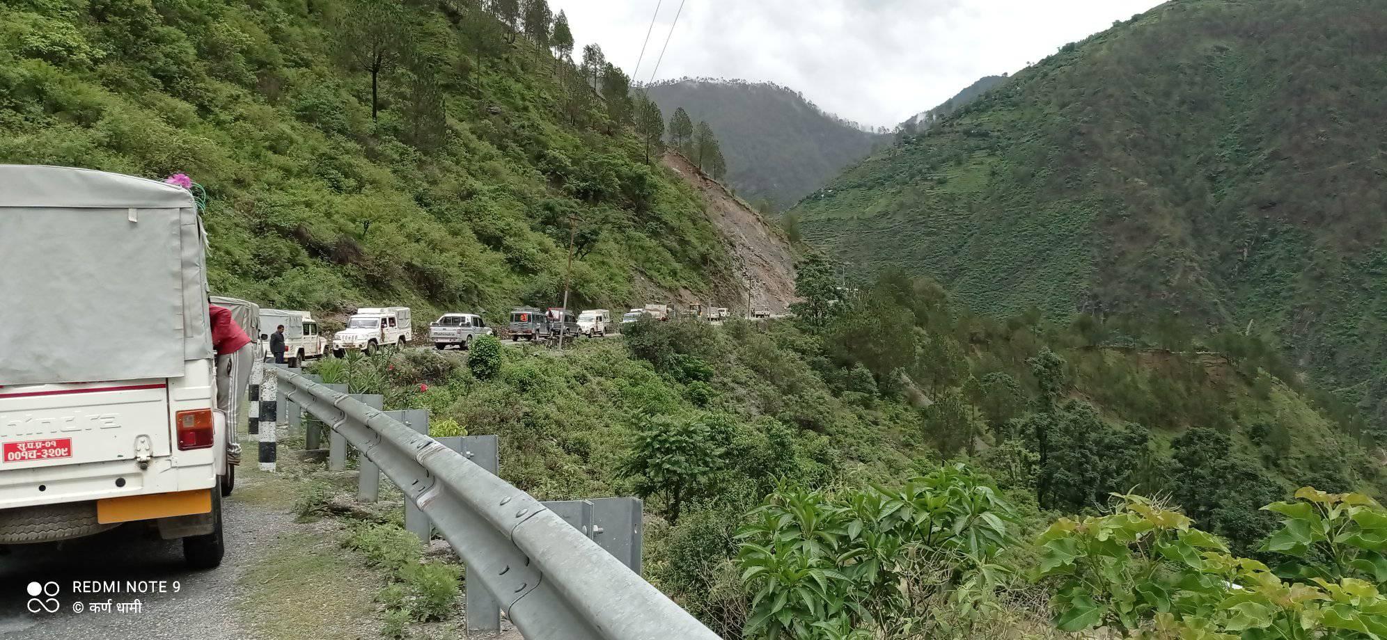 अवरुद्ध जयपृथ्वी राजमार्ग खुल्यो तर जोखिम उस्तै