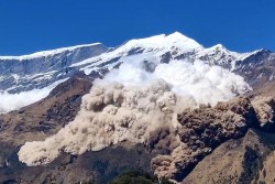 बझाङमा हिम पहिरोले एक महिला बेपत्ता