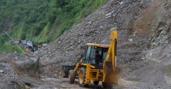पहिरो खसेर खोड्पे-बझाङ जयपृथ्वी राजमार्ग अवरुद्ध